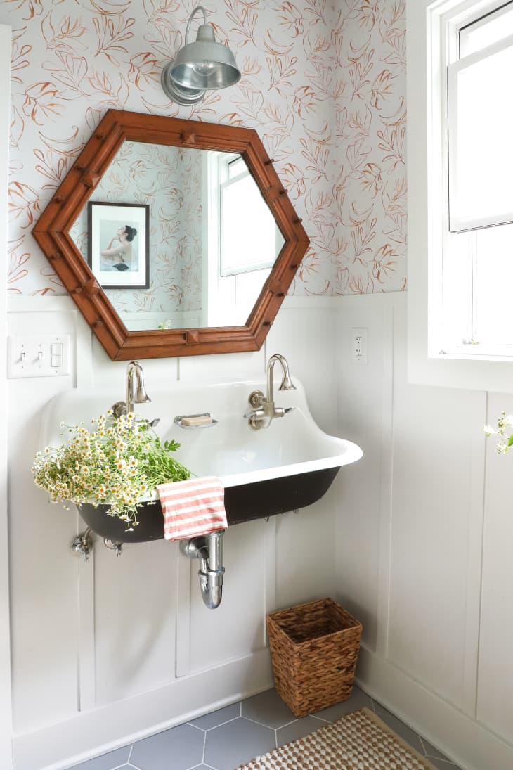 How You Can Clean With Cooking Oil in the Bathroom | Apartment Therapy